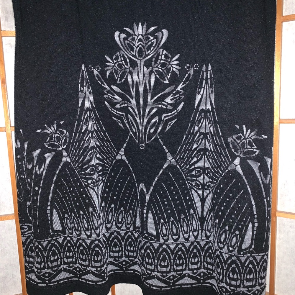 Tunic - Picture 2 of 5